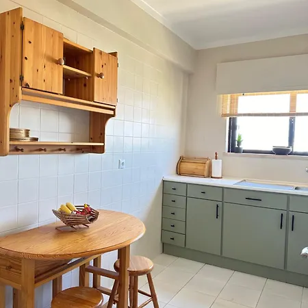 Apartamento T2 Perto Da Rocha *
