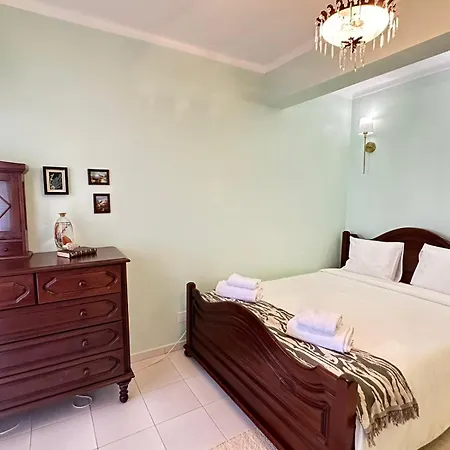 T2 Perto Da Rocha Apartment Portimão