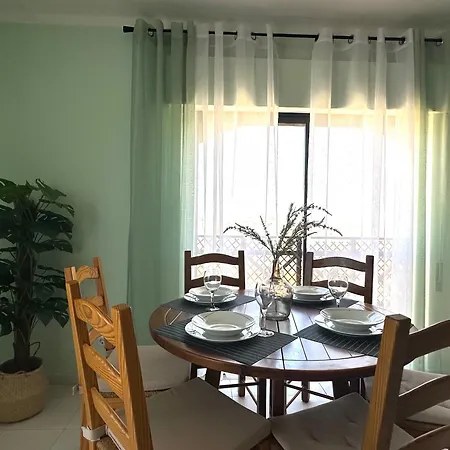 Apartment T2 Perto Da Rocha